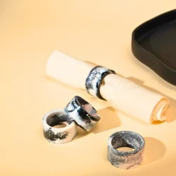 Napkin Rings|Godinger Lucente Black & White Resin Napkin Ring Set